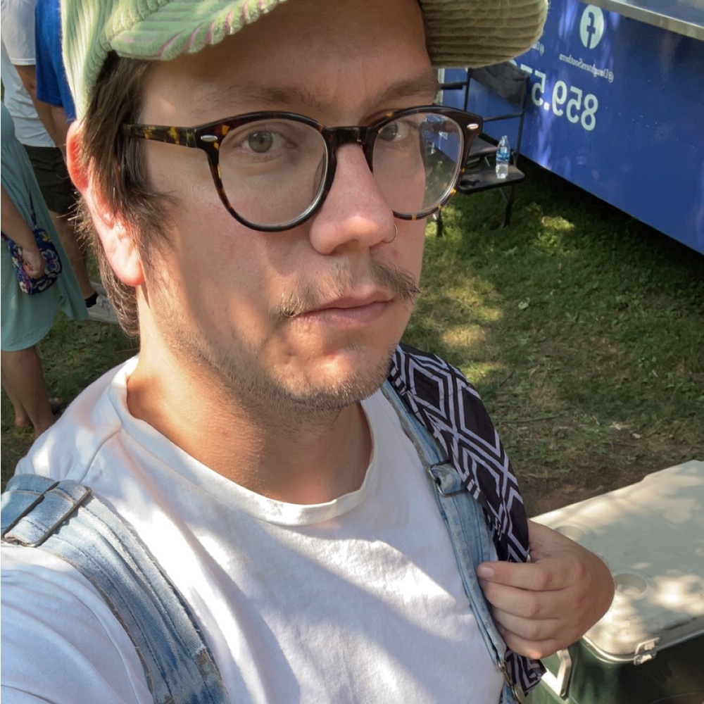 Meet your Posher, Reid